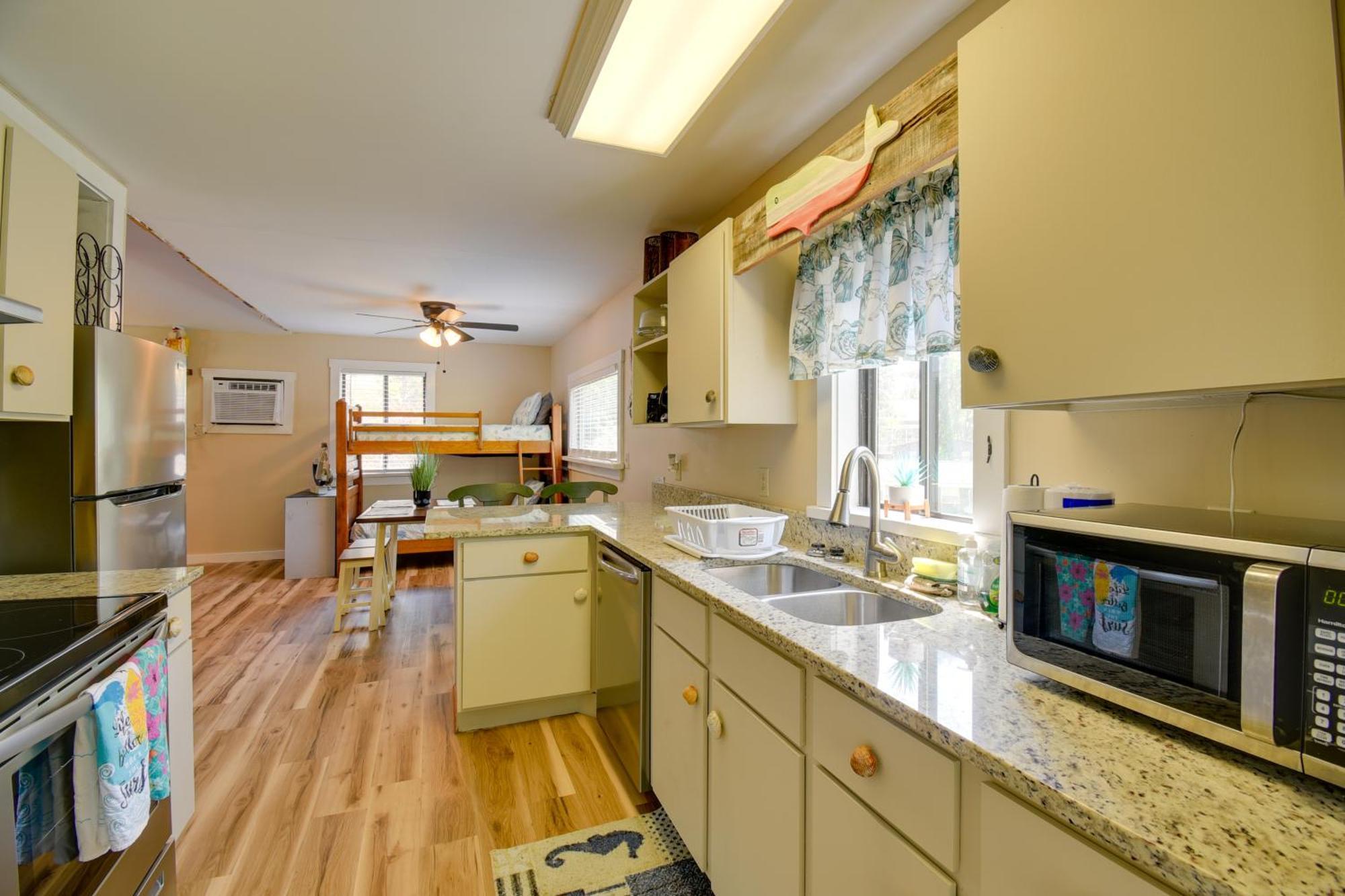 Ocean Isle Apartment With Balcony, 1 Mi To Beach! Ocean Isle Beach Exterior photo